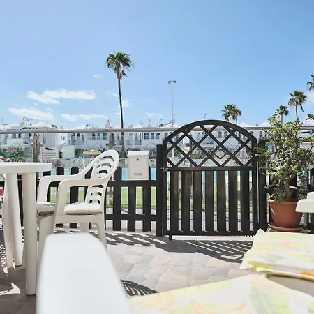 Delightful Playmar: Comfort And Convenience In Maspalomas, Steps Away From Shopping Centers And Beaches Apartament Maspalomas (Gran Canaria)